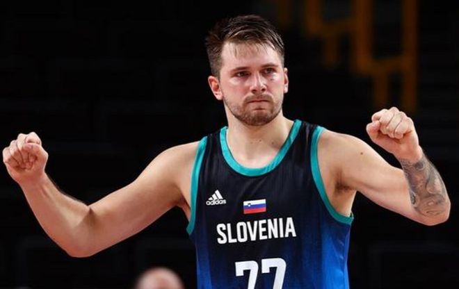 活塞主帅：很惊讶康宁汉姆没获得更多罚球，裁判对他区别对待（活塞主帅质疑判罚：惊讶康宁汉姆罚球偏少，疑遭裁判区别对待）