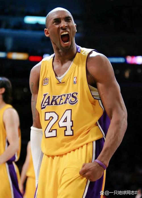 罗马诺：帕利尼亚对转会热刺很感兴趣，后者将与拜仁谈判（罗马诺：帕利尼亚倾向加盟热刺，热刺将与拜仁开启谈判）