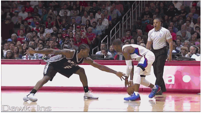 山东淘汰青岛！克里斯轰28分，高诗岩杀死比赛，谢智杰防守极佳！（山东淘汰青岛晋级！克里斯砍28分，高诗岩关键一击锁定胜局，谢智杰防守抢眼）