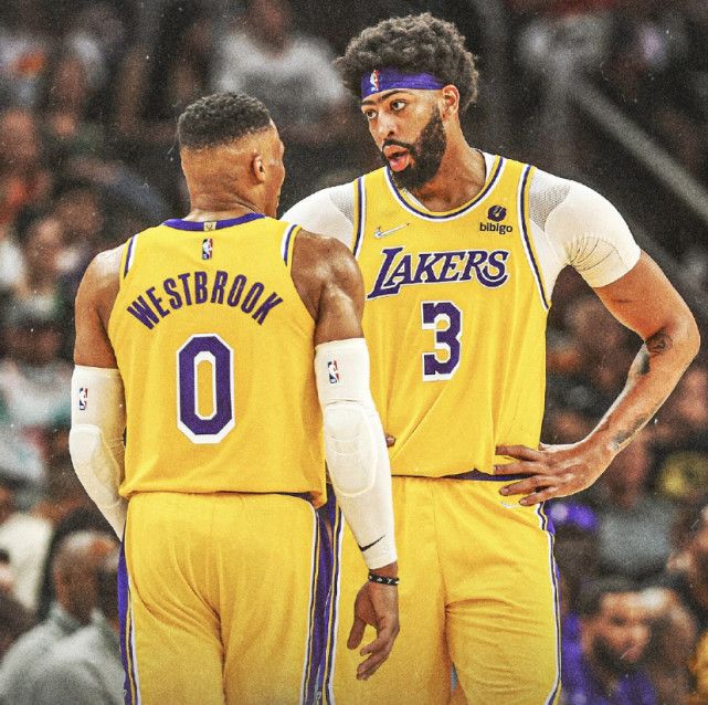 奥尔莫：我们信任弗里克的战术理念，队内大家都步调一致（奥尔莫：全队认可弗里克的战术思路，内部步调高度一致）