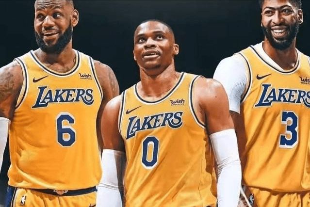 迪马济奥：莫拉塔与国米比赛中内收肌受伤，将至少缺阵一个月（迪马济奥：莫拉塔战国米内收肌受伤，预计至少休战一个月）